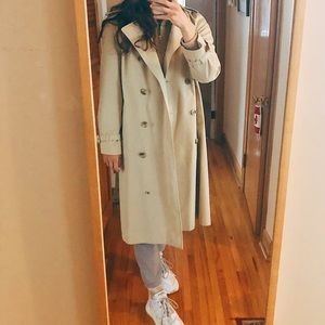 Vintage aquascutum trench